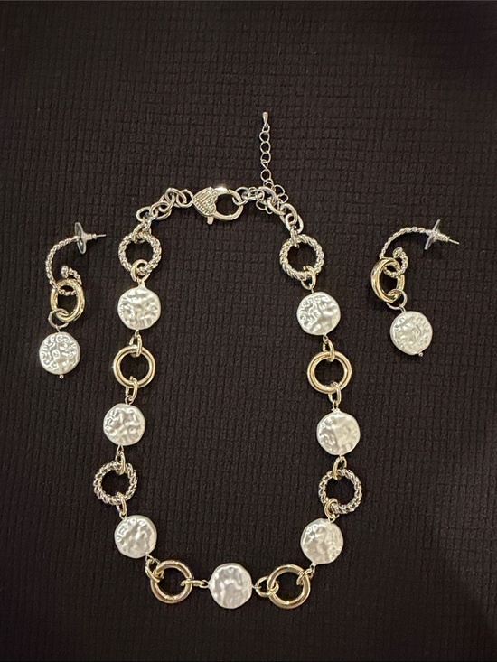 Jewelry - Mixed metal freshwater pearl necklace and earrings.